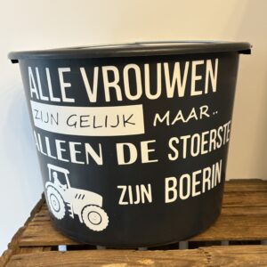 Emmer 'Alle vrouwen zijn gelijk... (boerin)'
