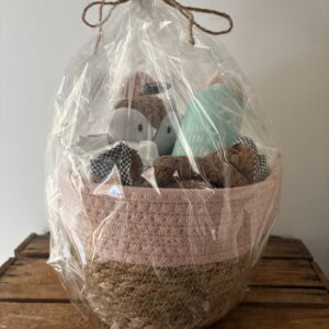 Kraampakketje in mand, roze